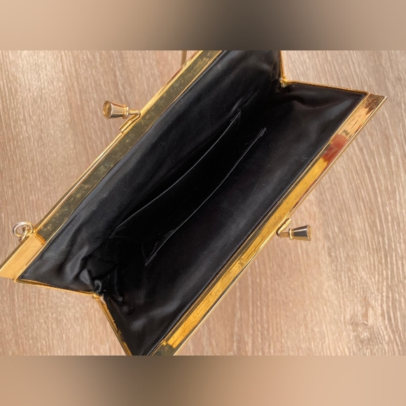 Vintage Mother Of Pearl And Tapestry Multicolor Floral Clutch Purse - Picture 3 of 5